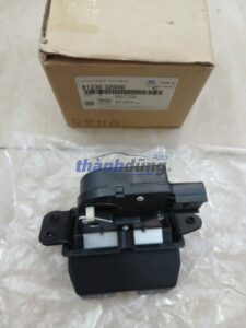 Ổ NGẬM CỐP HẬU HYUNDAI SANTAFE 2019 - 812303Z000