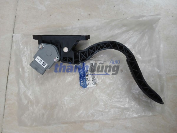 CẢM BIẾN CHÂN GA XE HYUNDAI LIBERO 2.5 2004 | 327004A660 3 CẢM BIẾN CHÂN GA XE HYUNDAI LIBERO 2.5 2004 | 327004A660
