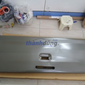 ỐP THÙNG SAU TOYOTA HILUX 2015 | 657000K120