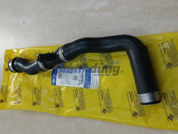 ỐNG LÀM MÁT KÉT NƯỚC XE MERCEDES C200 2014 | 2045010282 3 ỐNG LÀM MÁT KÉT NƯỚC XE MERCEDES C200 2014 | 2045010282